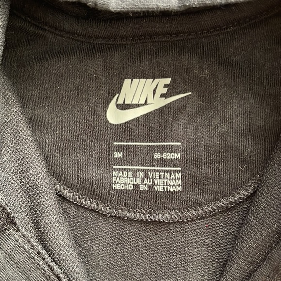 Nike coverall - Picture 2 of 3